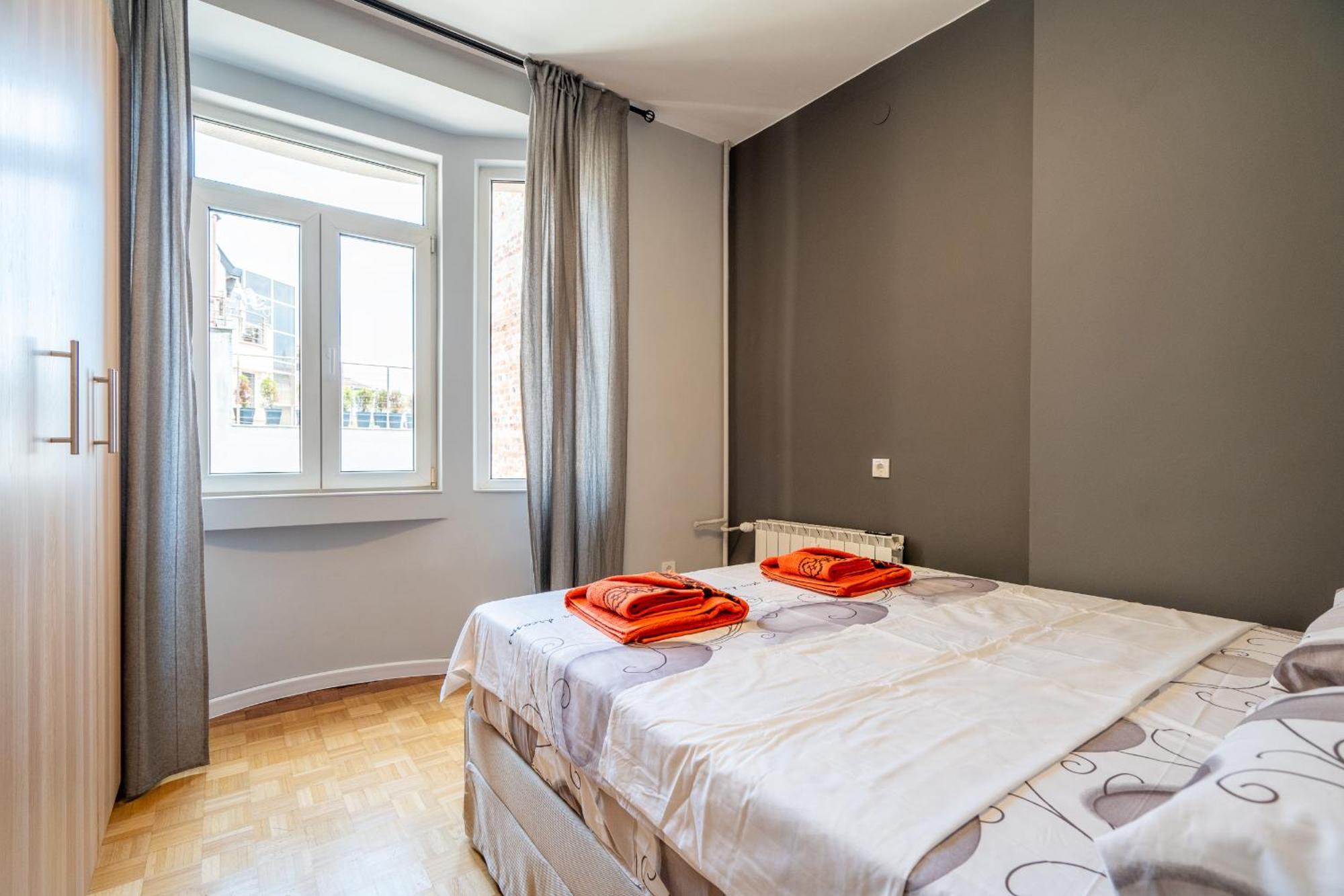 Downtown Apartment Eymi София Екстериор снимка