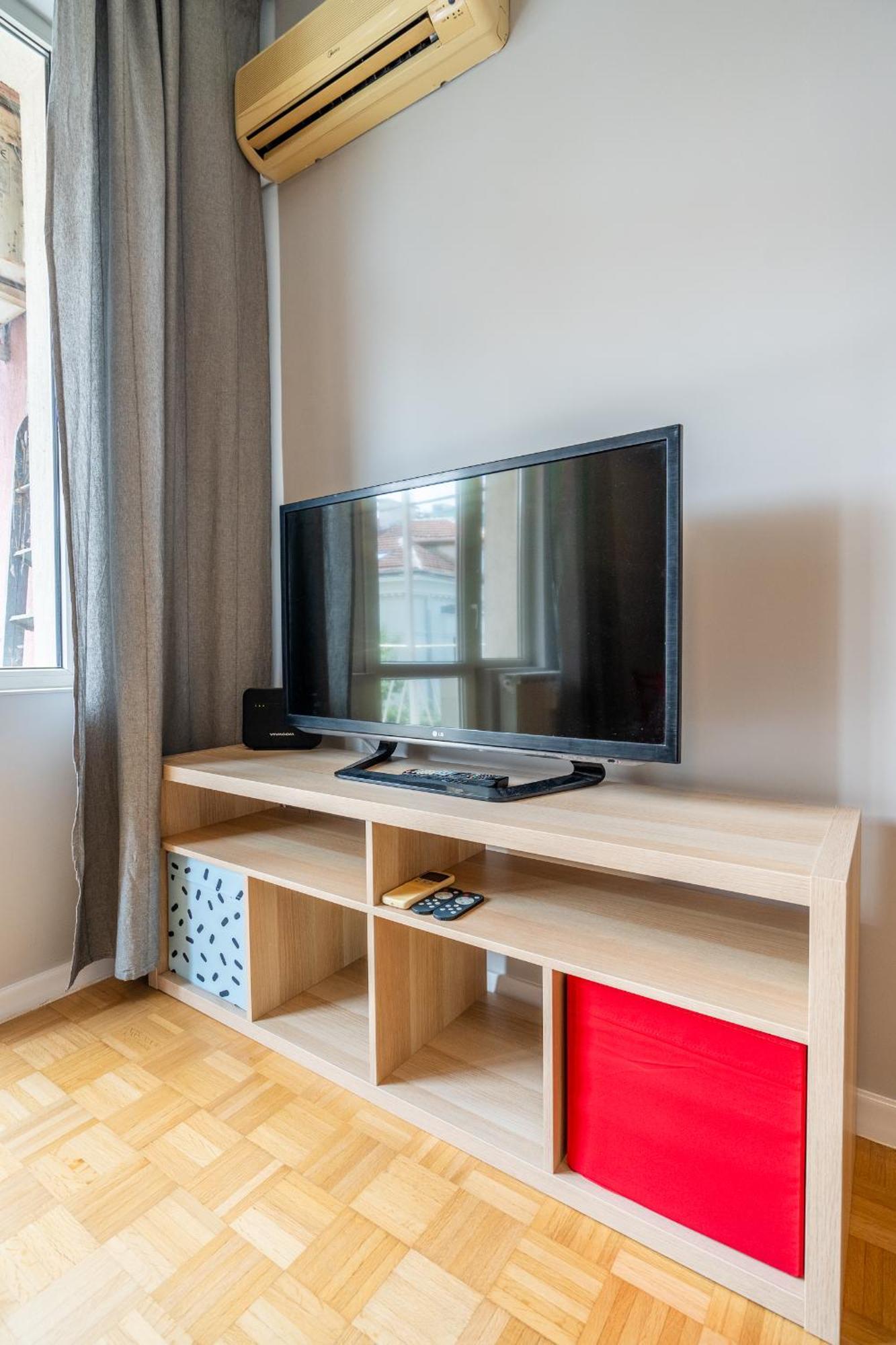 Downtown Apartment Eymi София Екстериор снимка